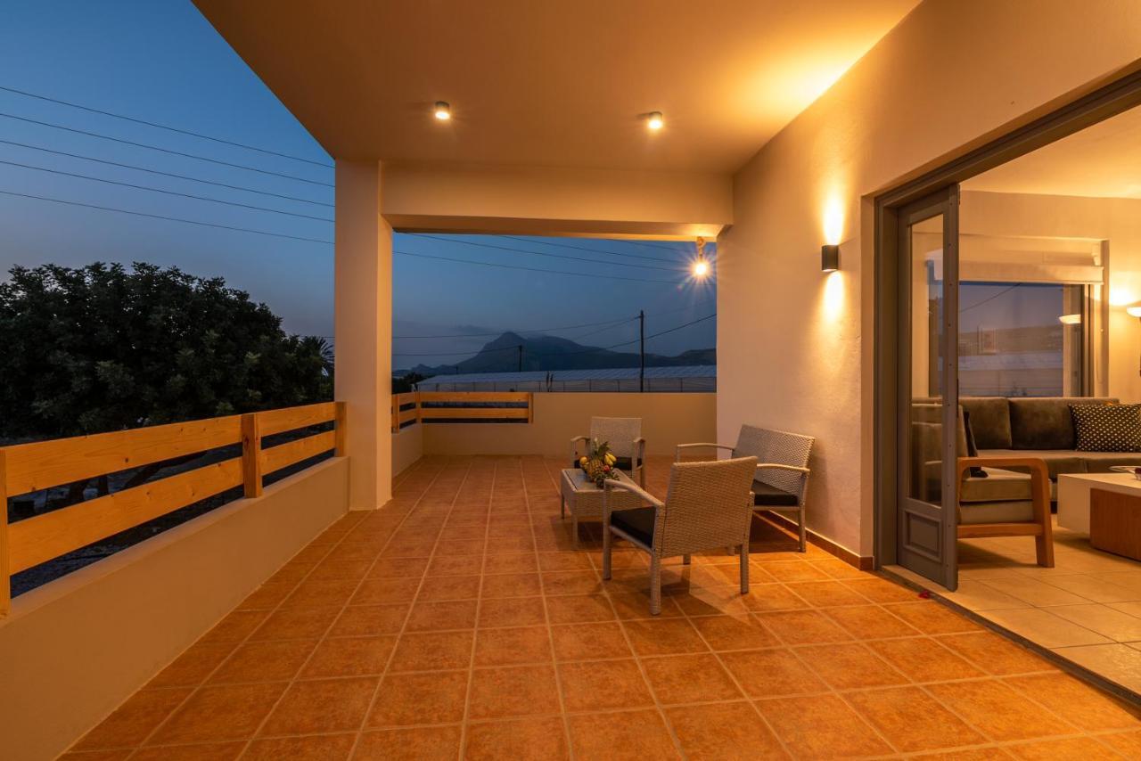 Alexandros Luxury House Villa ฟาลาซาร์นา ภายนอก รูปภาพ