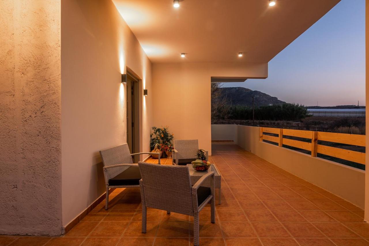 Alexandros Luxury House Villa ฟาลาซาร์นา ภายนอก รูปภาพ